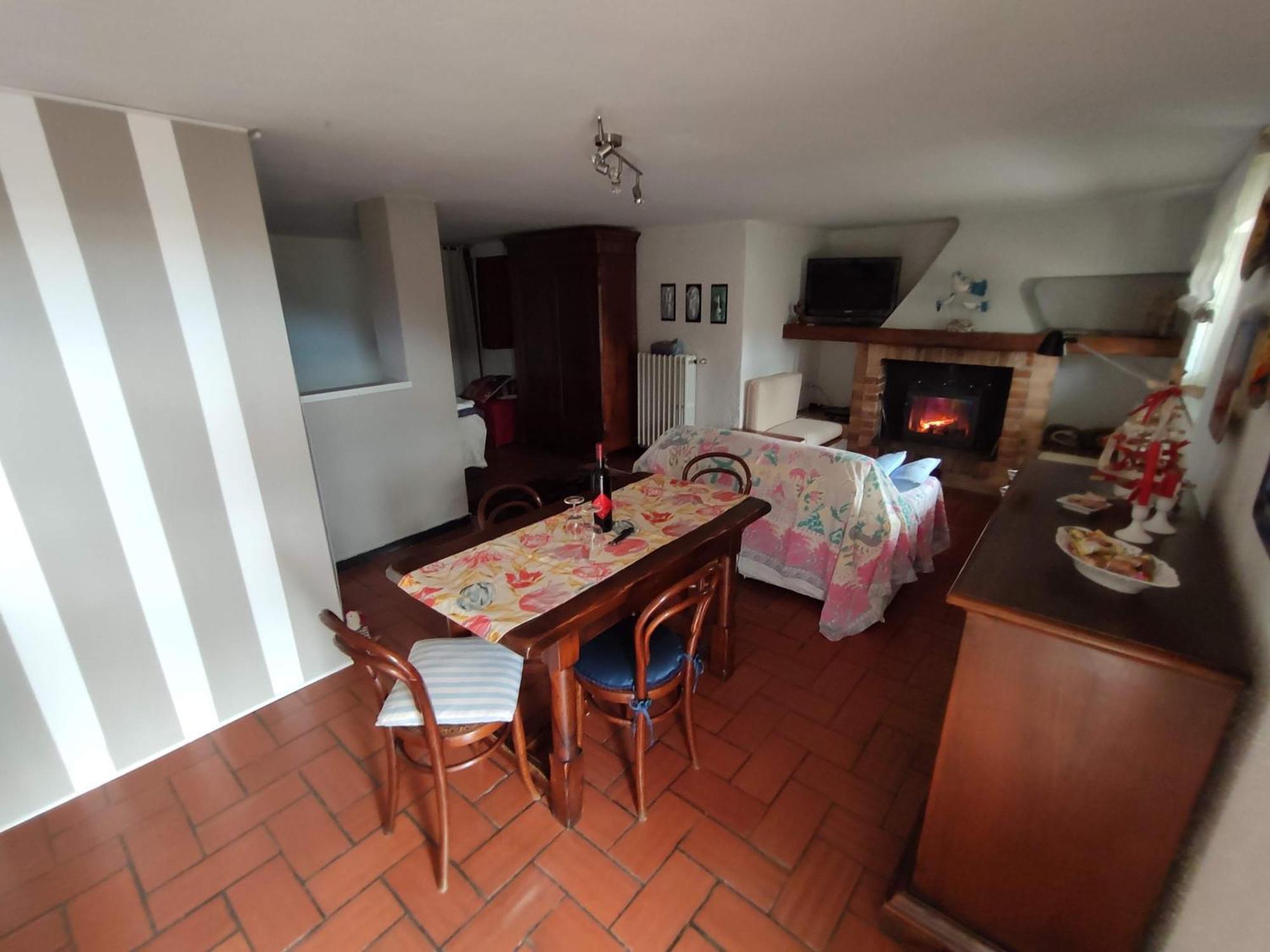 Independent Apartment With A Fabulous Patio - Casa Penny Cisano sul Neva Buitenkant foto